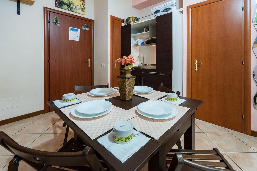 Vatican Rose Aparthotel Rome Bagian luar foto