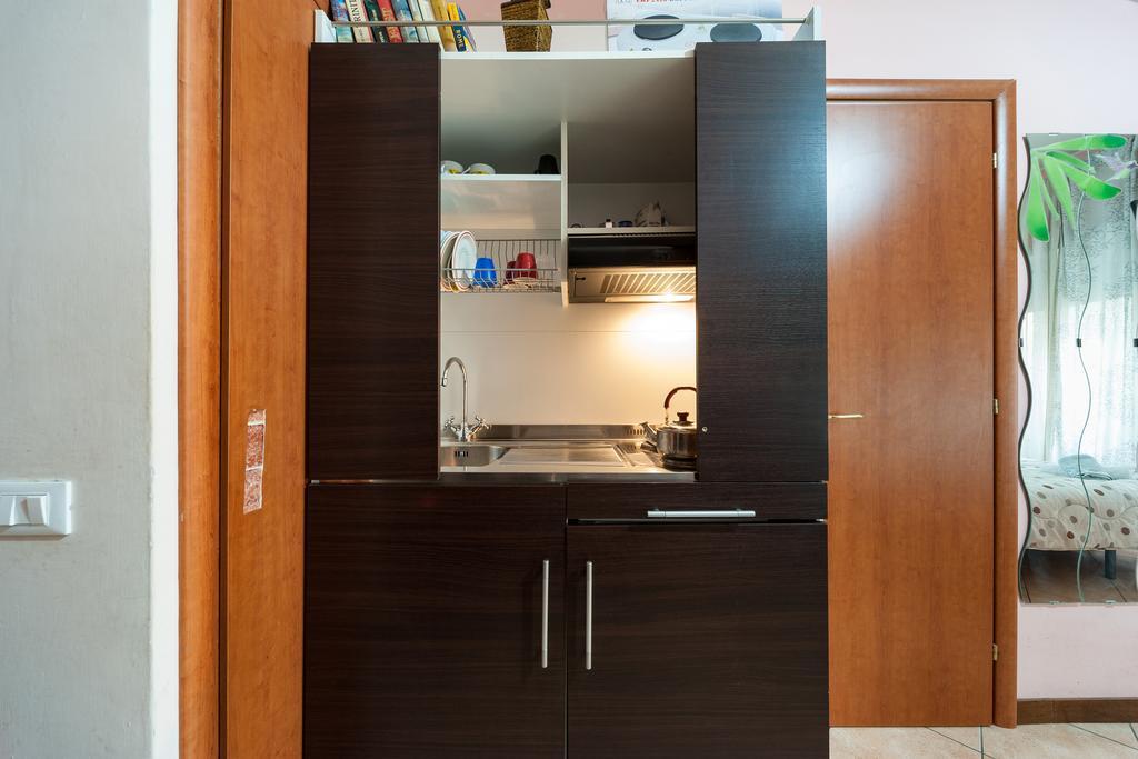 Vatican Rose Aparthotel Rome Bagian luar foto