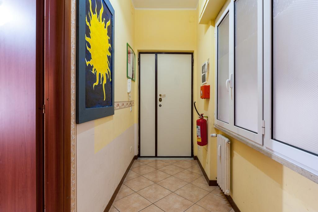 Vatican Rose Aparthotel Rome Bagian luar foto